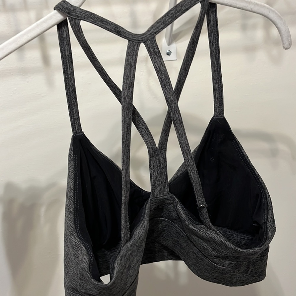 Target Sports Bra - Picture 2 of 4